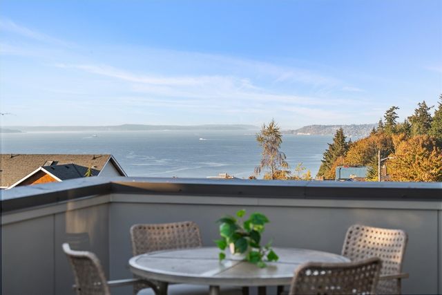 3835 54th Avenue SW, Seattle, WA 98116