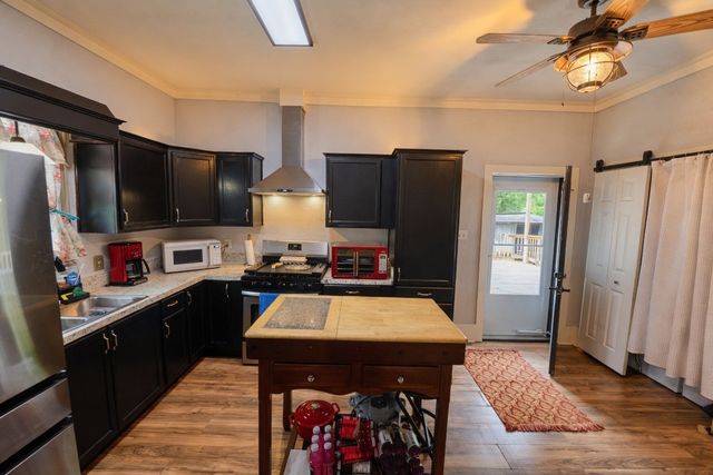 504 N Fordyce Street, Blooming Grove, TX 76626
