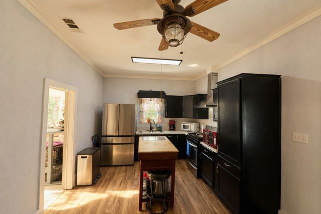 504 N Fordyce Street, Blooming Grove, TX 76626