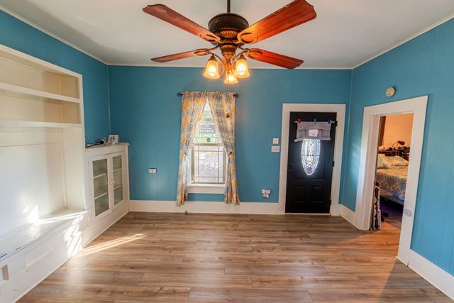 504 N Fordyce Street, Blooming Grove, TX 76626