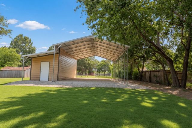 504 N Fordyce Street, Blooming Grove, TX 76626