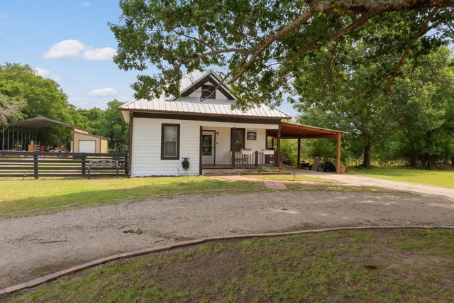 504 N Fordyce Street, Blooming Grove, TX 76626