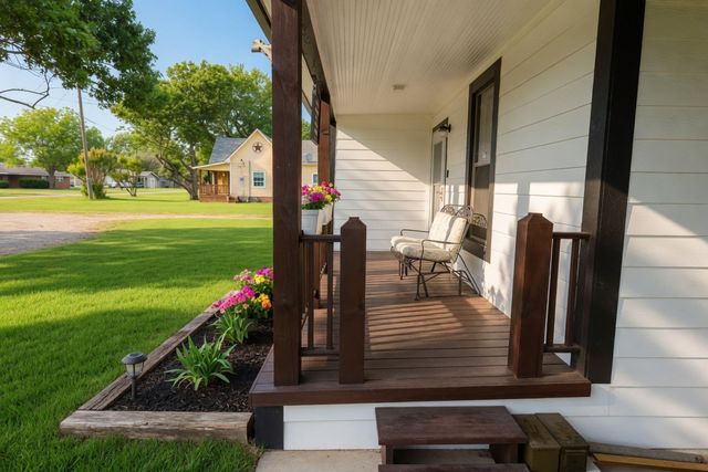 504 N Fordyce Street, Blooming Grove, TX 76626