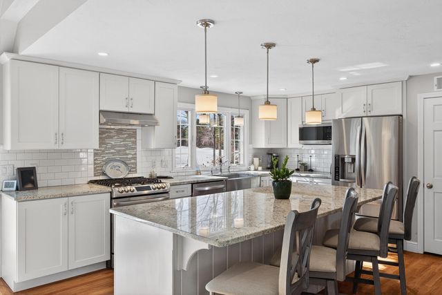 48 Holly Ridge Drive, Sandwich, MA 02563