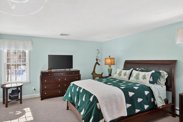 48 Holly Ridge Drive, Sandwich, MA 02563