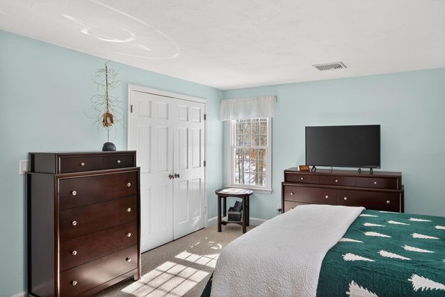 48 Holly Ridge Drive, Sandwich, MA 02563