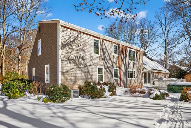 48 Holly Ridge Drive, Sandwich, MA 02563