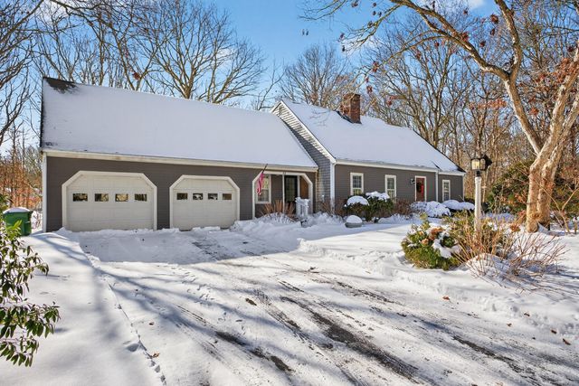 48 Holly Ridge Drive, Sandwich, MA 02563