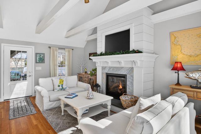 48 Holly Ridge Drive, Sandwich, MA 02563