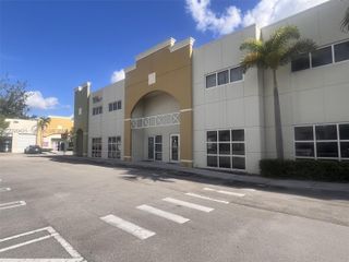 2051 NW 112th Avenue, Sweetwater, FL 33172