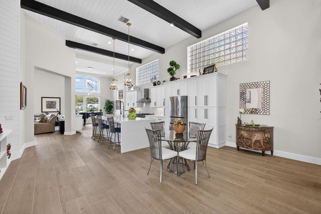 1109 Grand Cay Drive, Palm Beach Gardens, FL 33418