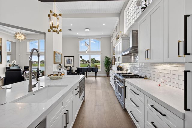 1109 Grand Cay Drive, Palm Beach Gardens, FL 33418