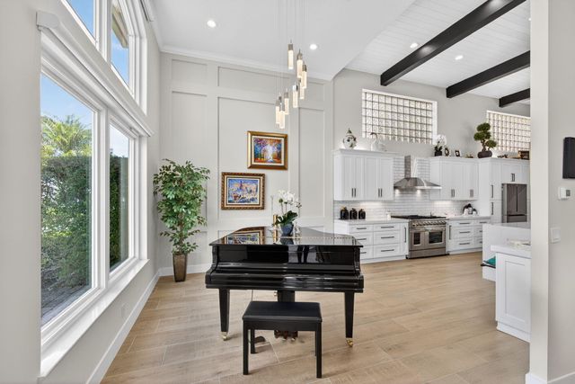 1109 Grand Cay Drive, Palm Beach Gardens, FL 33418