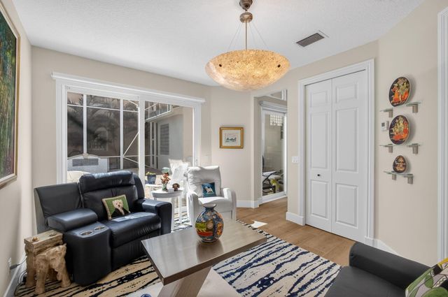 1109 Grand Cay Drive, Palm Beach Gardens, FL 33418