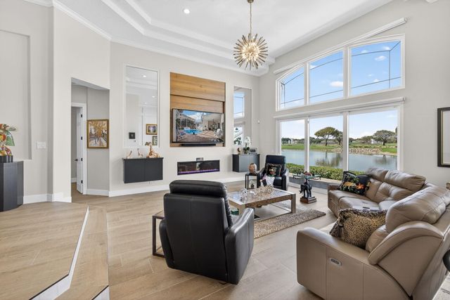 1109 Grand Cay Drive, Palm Beach Gardens, FL 33418