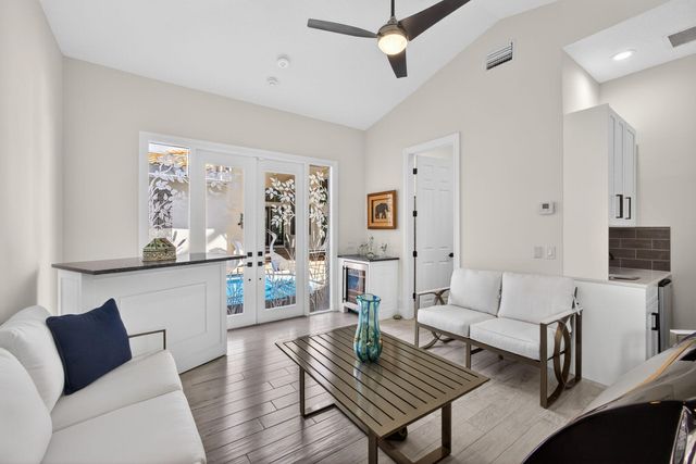 1109 Grand Cay Drive, Palm Beach Gardens, FL 33418