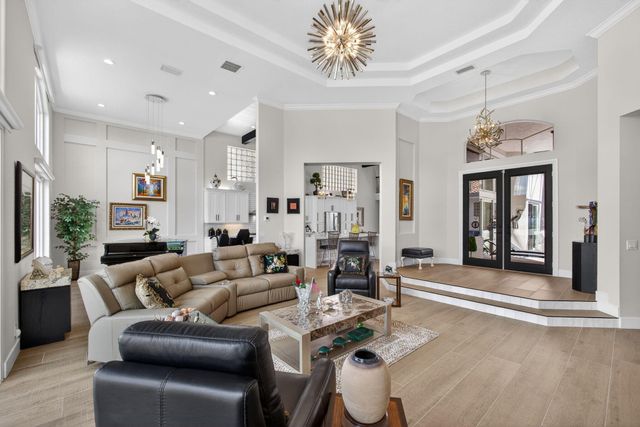 1109 Grand Cay Drive, Palm Beach Gardens, FL 33418