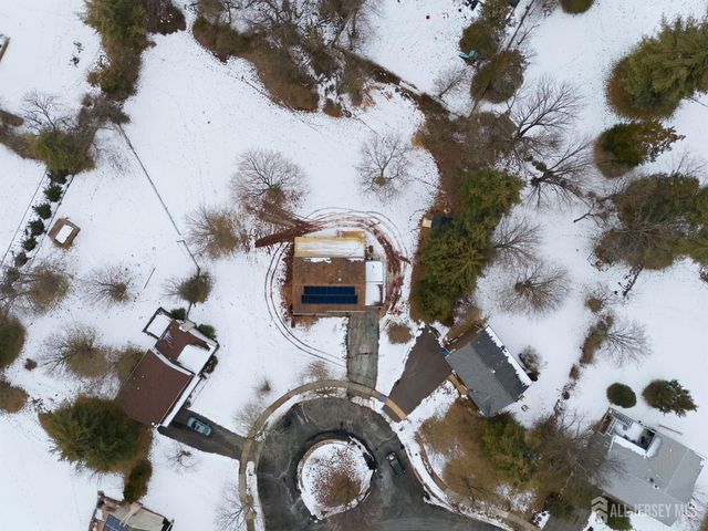 12 Thornton Lane, Piscataway, NJ 08854