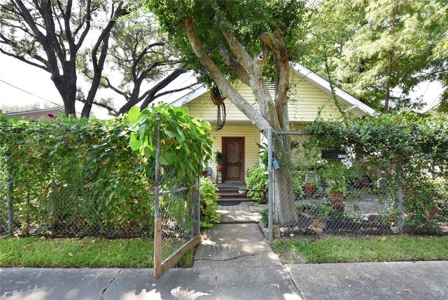 4104 Walker Street, Houston, TX 77023