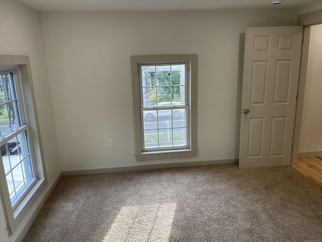 56 North Maple St, Enfield, CT 06082