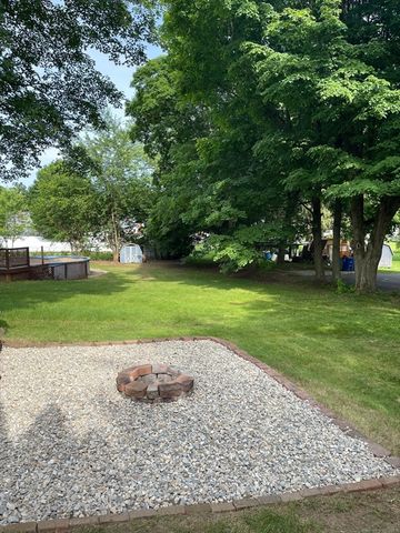 56 North Maple St, Enfield, CT 06082