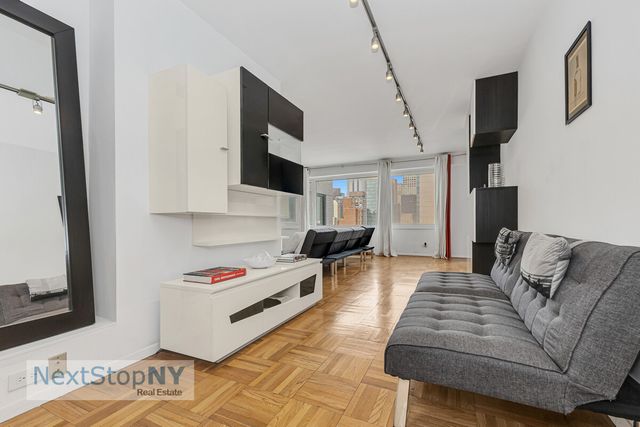 303 E 57th St Apt 24E, New York City, NY 10022