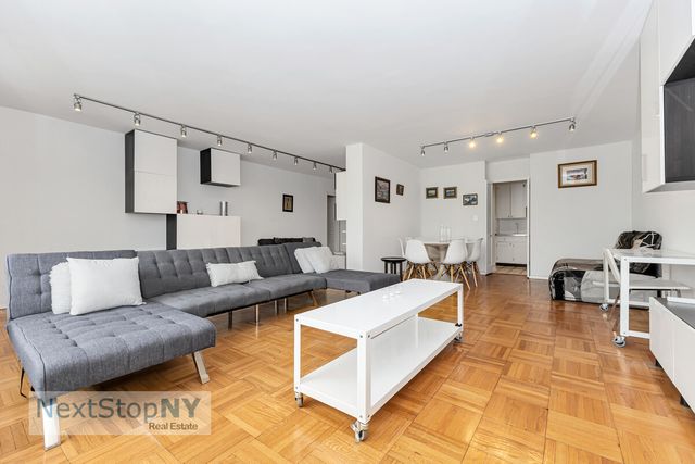 303 E 57th St Apt 24E, New York City, NY 10022
