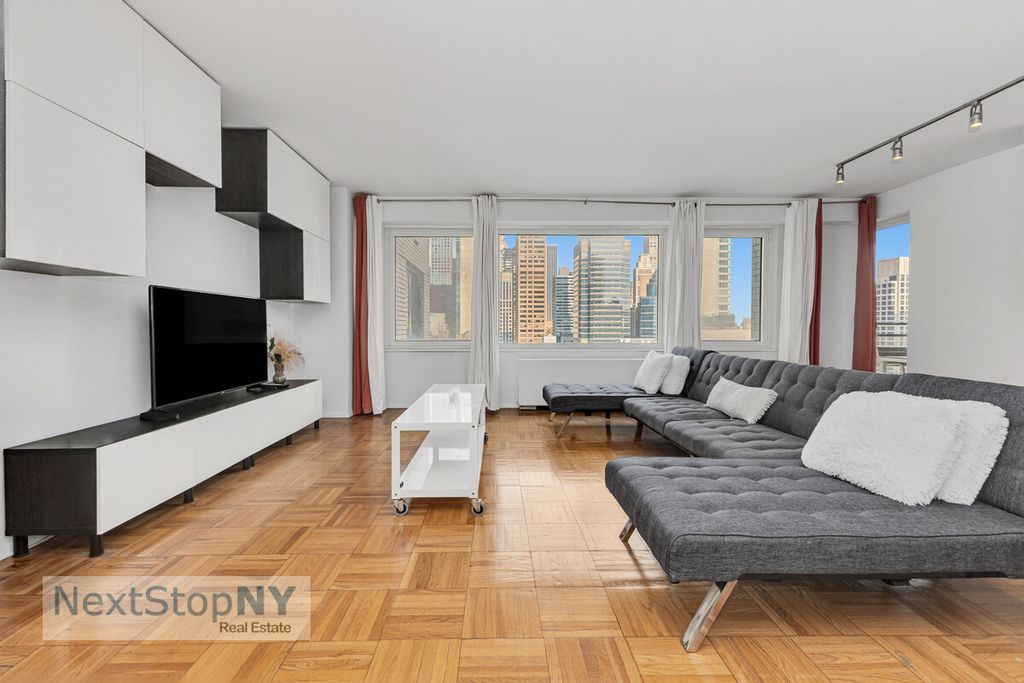 303 E 57th St Apt 24E, New York City, NY 10022