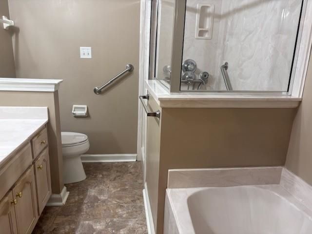 6890 CENTURY OAKS DR, Cordova, TN 38018