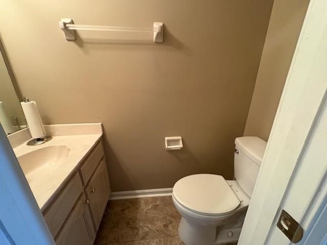 6890 CENTURY OAKS DR, Cordova, TN 38018