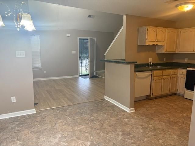 6890 CENTURY OAKS DR, Cordova, TN 38018