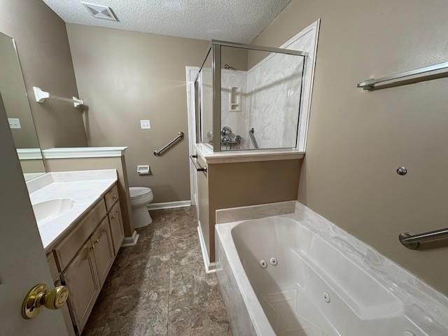 6890 CENTURY OAKS DR, Cordova, TN 38018