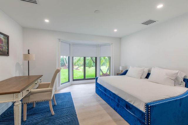 2184 Appaloosa Trail, Wellington, FL 33414