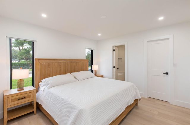 2184 Appaloosa Trail, Wellington, FL 33414