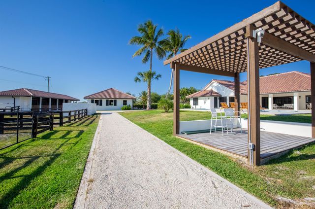 2184 Appaloosa Trail, Wellington, FL 33414