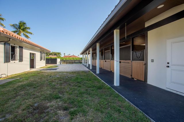 2184 Appaloosa Trail, Wellington, FL 33414