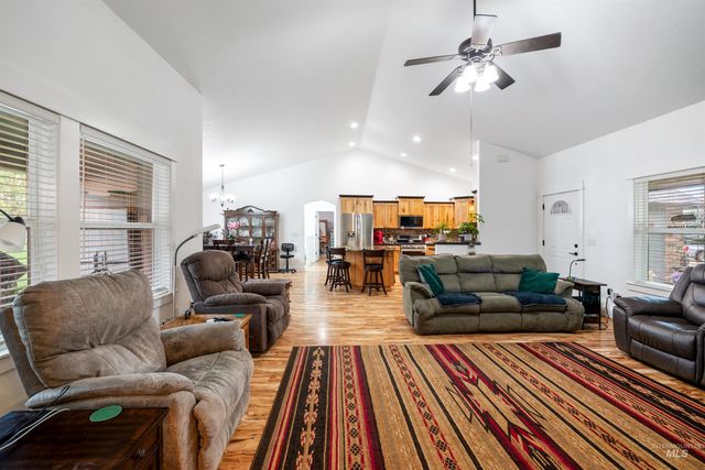 23824 Breyer Rd, Caldwell, ID 83607