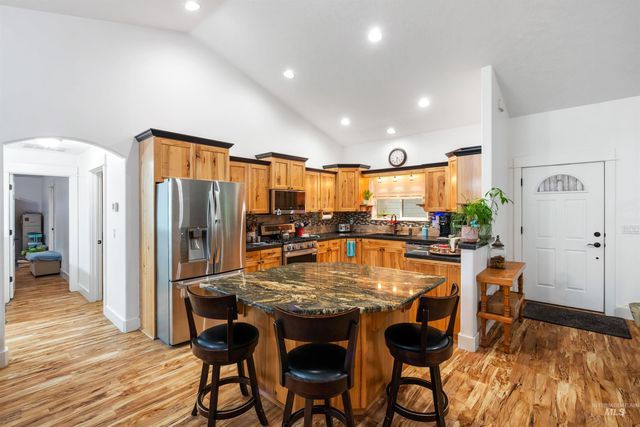 23824 Breyer Rd, Caldwell, ID 83607