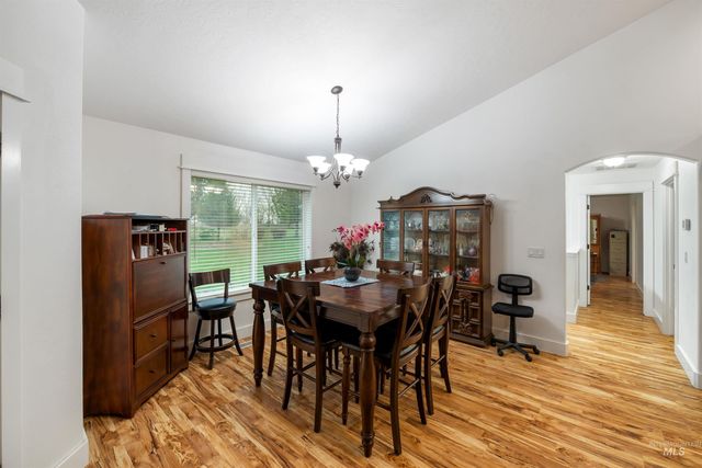 23824 Breyer Rd, Caldwell, ID 83607
