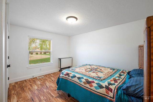 23824 Breyer Rd, Caldwell, ID 83607