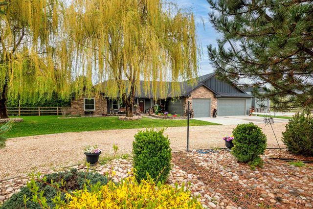 23824 Breyer Rd, Caldwell, ID 83607