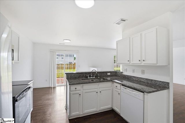 106 Reedy Falls Drive, Greenville, SC 29605