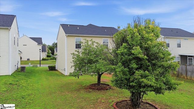 106 Reedy Falls Drive, Greenville, SC 29605