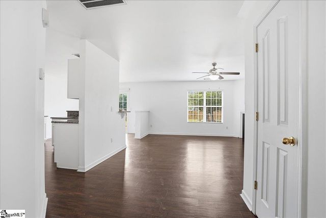 106 Reedy Falls Drive, Greenville, SC 29605