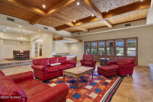 8 Avenida Gutierrez, Tubac, AZ 85640