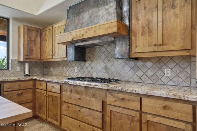 8 Avenida Gutierrez, Tubac, AZ 85640