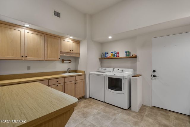 8 Avenida Gutierrez, Tubac, AZ 85640