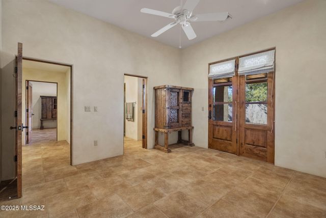 8 Avenida Gutierrez, Tubac, AZ 85640