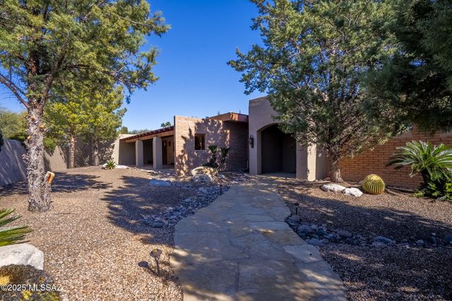 8 Avenida Gutierrez, Tubac, AZ 85640