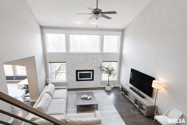 11117 N Country Ridge Lane, Dunlap, IL 61525